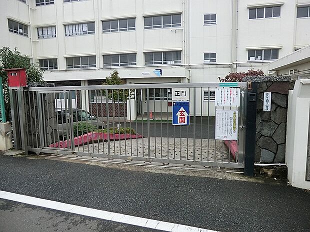 小学校 1800m 横浜市立羽沢小学校