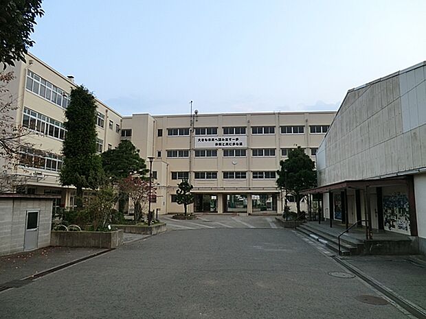 横浜市立舞岡中学校　520ｍ