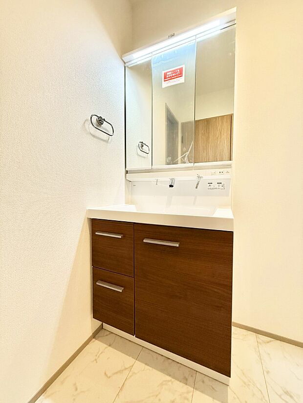 ■手洗いうがいができる洗面ボウルが2階にもあります！感染症予防に！  