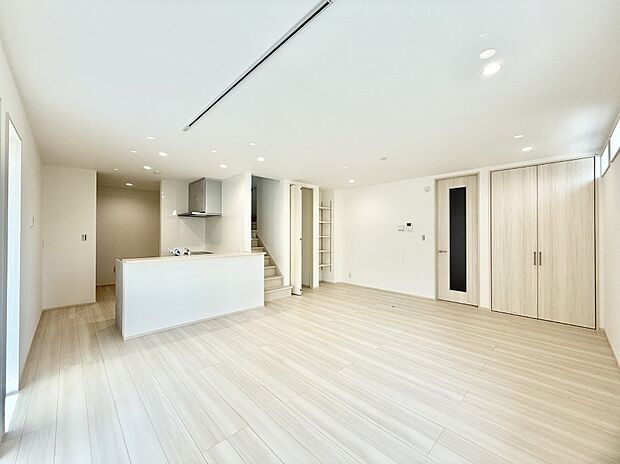 ■くつろぎと笑顔が集まる、心温まるリビング