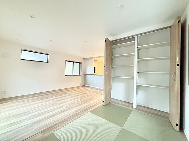 ■リビングとつながる畳コーナーは、キッズスペースとしてご利用するのもいいですね