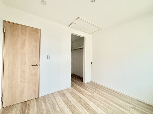 ■落ち着いた雰囲気のお部屋で心が安らぐ空間