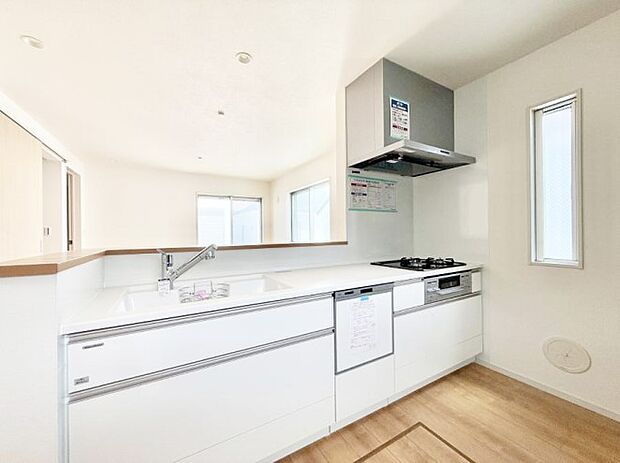 ■家族の絆を深める、温もりのあるキッチン