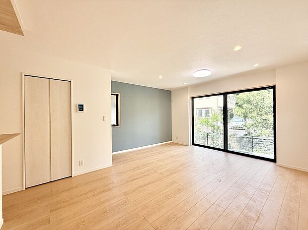 ■心落ち着く場所、ゆったり過ごせるリビング