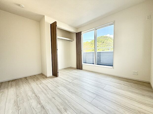 ■落ち着いた雰囲気のお部屋で心が安らぐ空間