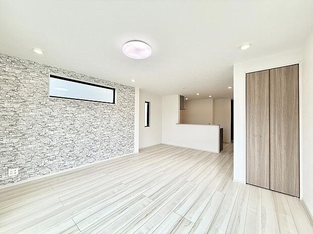 ■くつろぎと笑顔が集まる、心温まるリビング