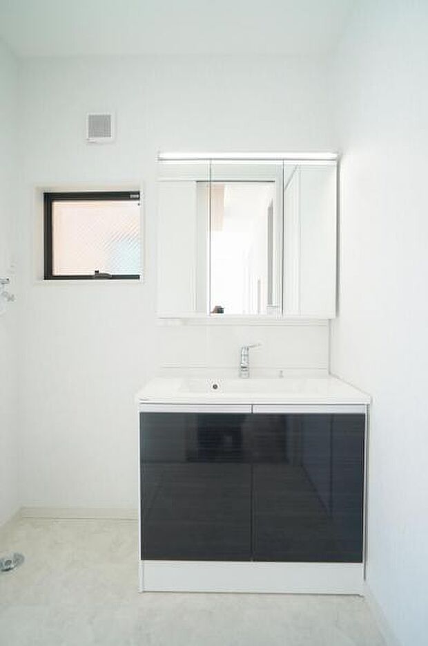 ■朝の準備がスムーズにできる広さです