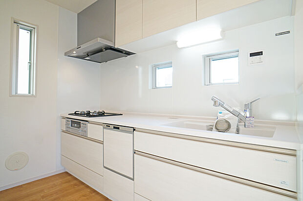 ■家族の絆を深める、温もりのあるキッチン