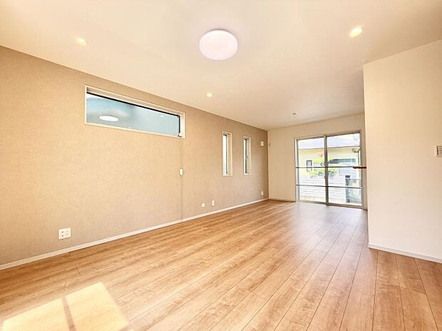 ■心落ち着く場所、ゆったり過ごせるリビング