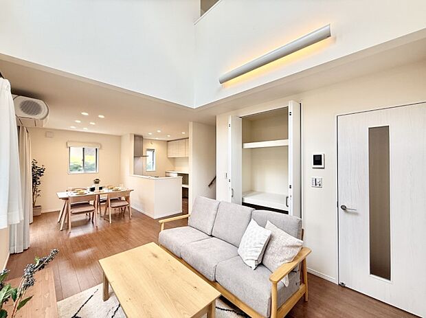 ■心落ち着く場所、ゆったり過ごせるリビング