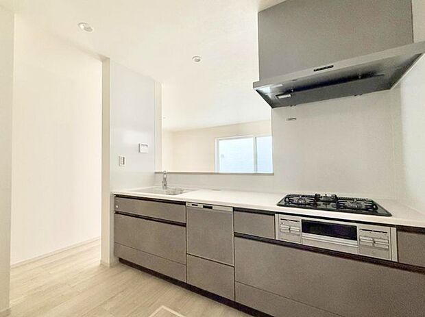 ■シンプルで美しく心地よい時間を生むキッチン空間