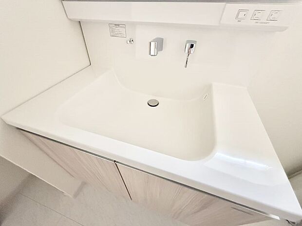 ■手洗いや顔を洗う時も快適に使える便利なシャワー