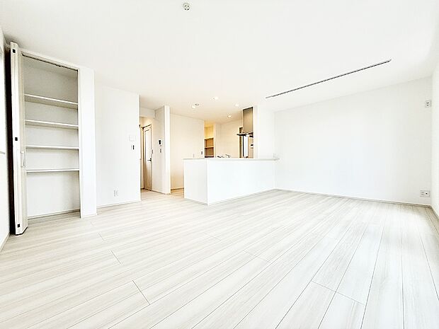 ■心落ち着く場所、ゆったり過ごせるリビング