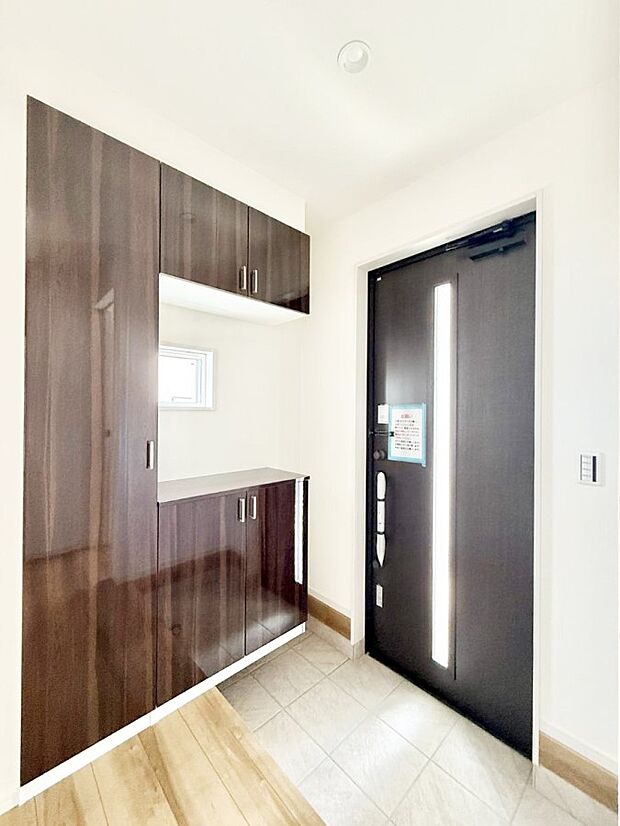 ■ シンプルで美しく、快適な暮らしの入り口