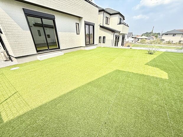 ■日々の暮らしにやさしさを添える、緑のある共用スペース