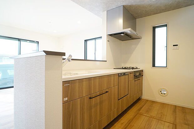 ■シンプルで美しく心地よい時間を生むキッチン空間