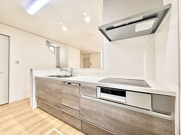 ■シンプルで美しく心地よい時間を生むキッチン空間