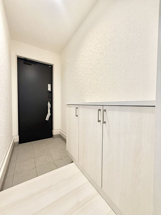 ■ 毎日を気持ちよく迎える、明るく温もりのある玄関