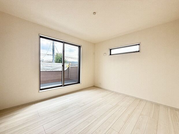 ■落ち着いた雰囲気のお部屋で心が安らぐ空間