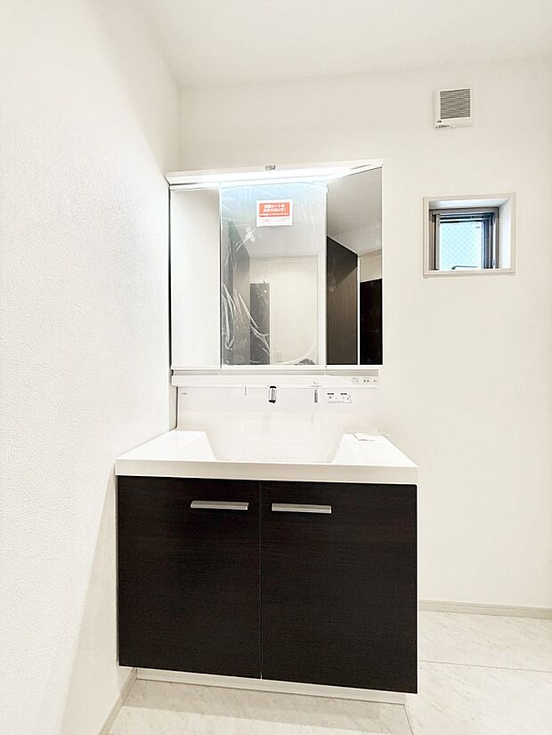 ■朝の準備がスムーズにできる広さです