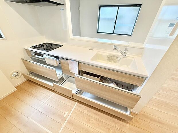 ■料理がもっと楽しくなる、快適なキッチン空間