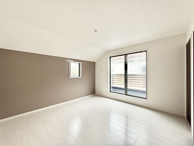 ■落ち着いた雰囲気のお部屋で心が安らぐ空間