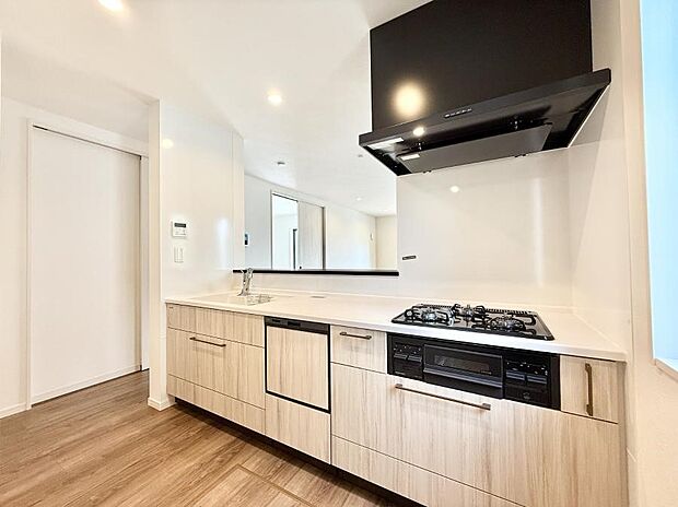 ■シンプルで機能的、毎日使いやすいキッチン