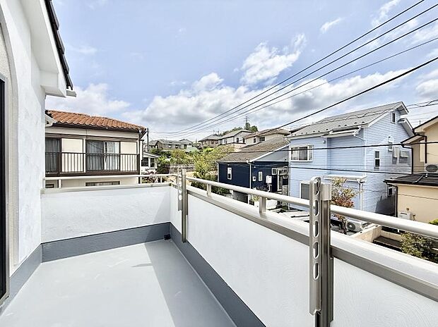 ■ 季節の移ろいを感じられる開放的な空間です