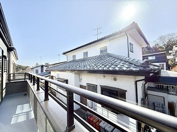 ■お洗濯物がよく乾く陽当たり良好のバルコニーです!