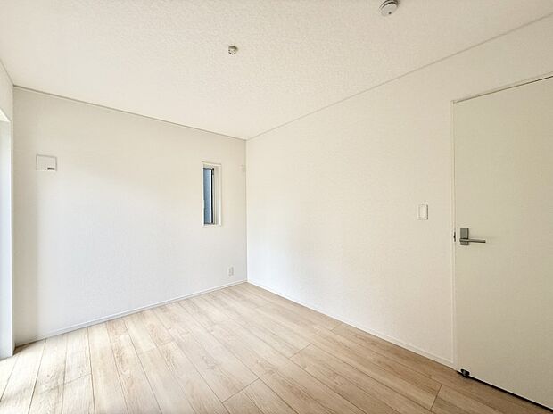 ■窓の配置や通気性の良い設計で部屋の空気がこもらず、常に新鮮な空気が流れます