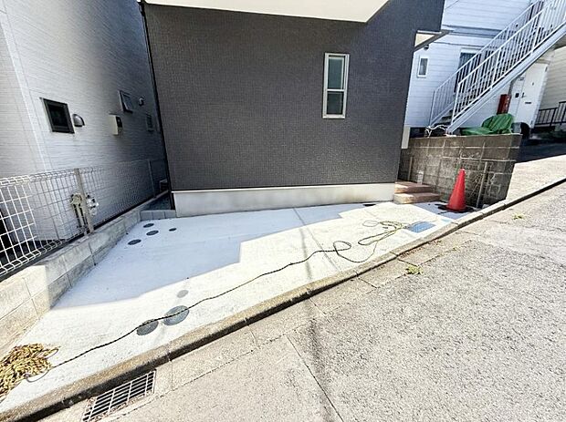 ■自宅にある駐車スペースなので安心ですね