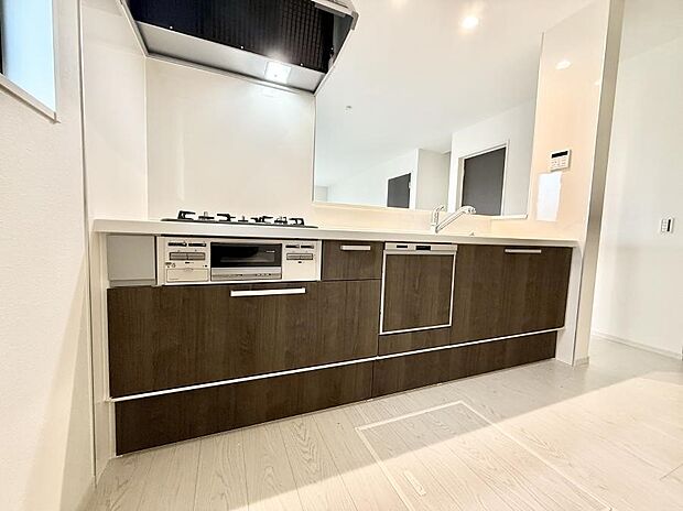 ■シンプルで機能的、毎日使いやすいキッチン