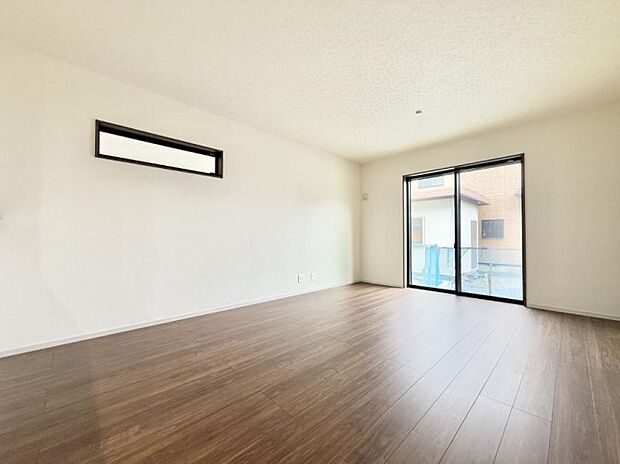 ■くつろぎと笑顔が集まる、心温まるリビング