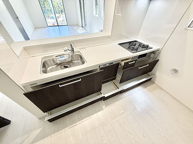 ■家族の絆を深める、温もりのあるキッチン