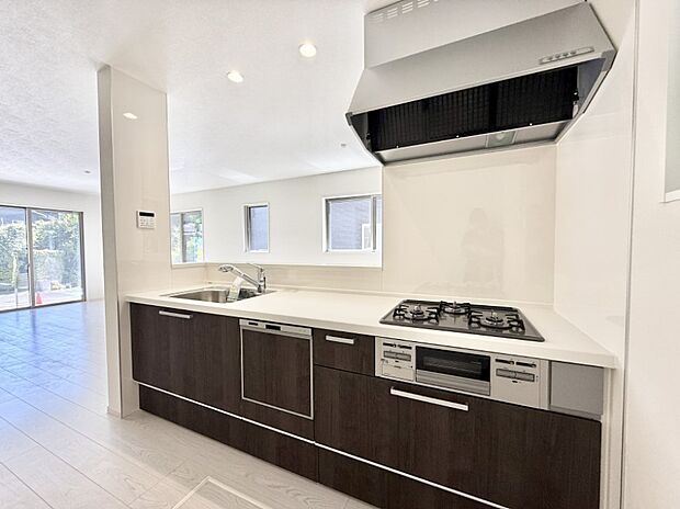 ■家族の絆を深める、温もりのあるキッチン