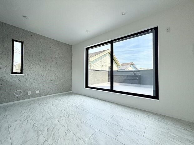 ■くつろぎと笑顔が集まる、心温まるリビング