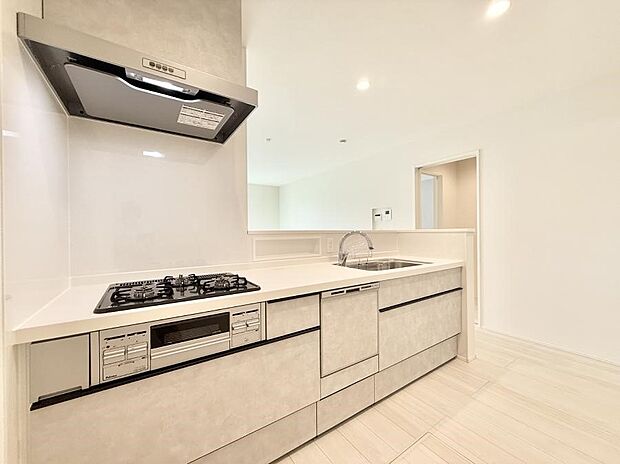 ■シンプルで機能的、毎日使いやすいキッチン