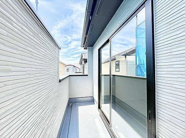 ■ 季節の移ろいを感じられる開放的な空間です