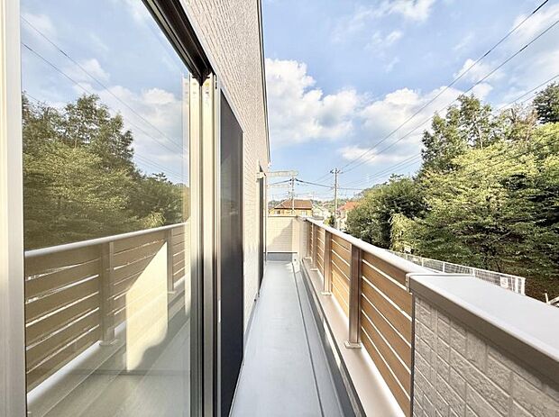 ■ 季節の移ろいを感じられる開放的な空間です