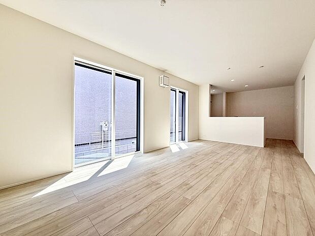 ■くつろぎと笑顔が集まる、心温まるリビング