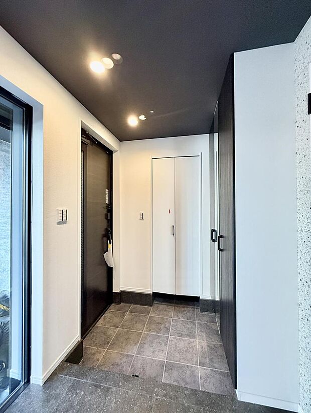 ■ ここから始まる一日、すっきり整った玄関