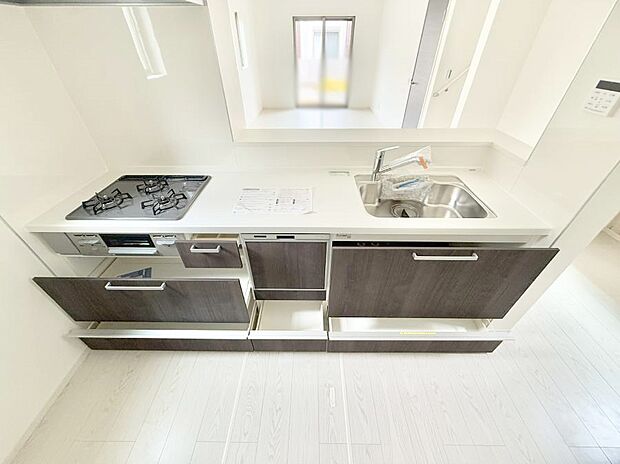 ■家族の絆を深める、温もりのあるキッチン