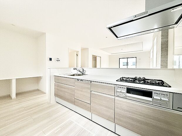 ■シンプルで美しく心地よい時間を生むキッチン空間