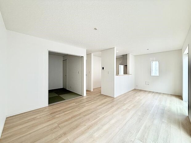 ■心落ち着く場所、ゆったり過ごせるリビング