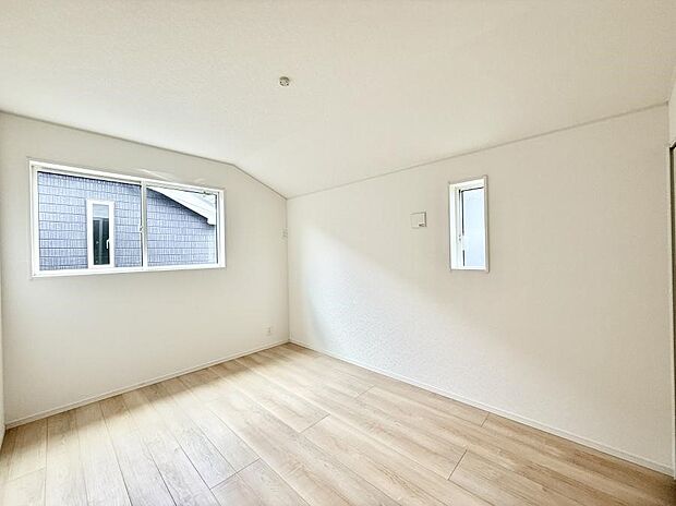 ■落ち着いた色合いのお部屋で穏やかな時間を楽しめます