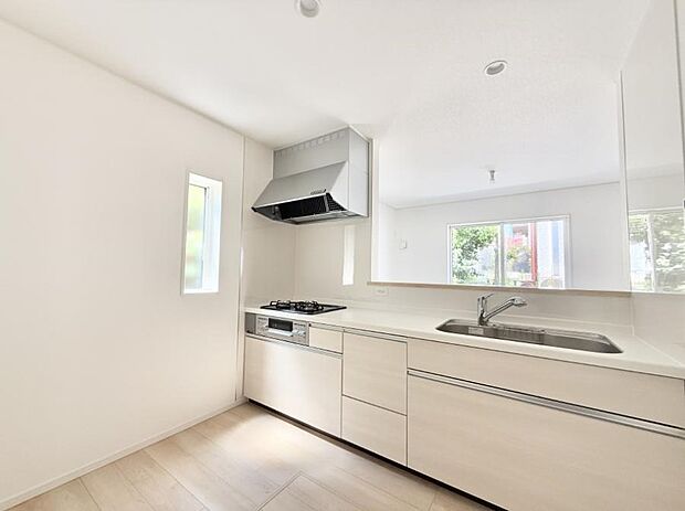 ■シンプルで美しく心地よい時間を生むキッチン空間