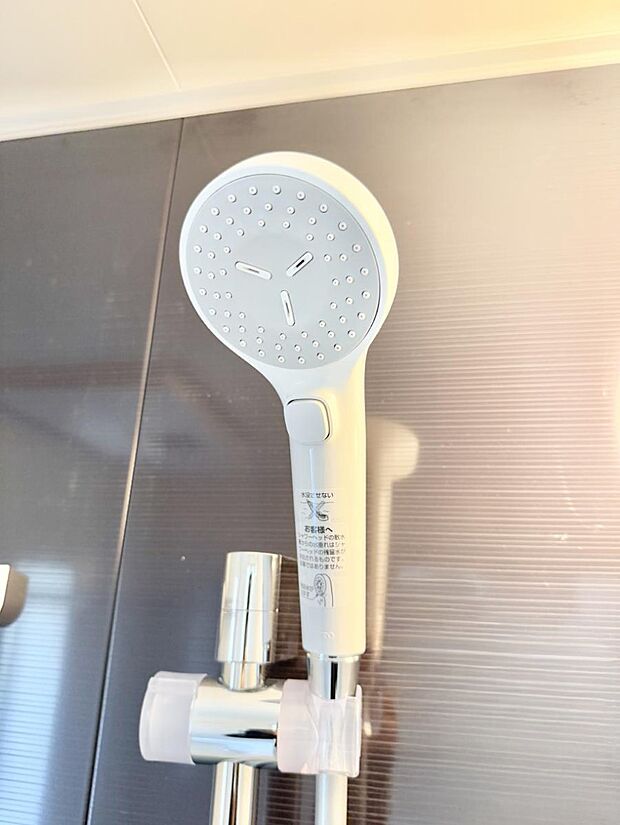 ■手元で簡単に止水できるため、水の無駄遣いを減らすことができます。