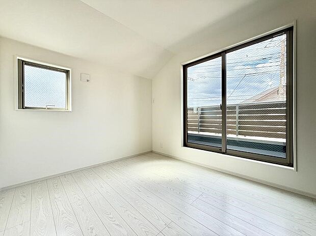 ■窓の配置や通気性の良い設計で部屋の空気がこもらず、常に新鮮な空気が流れます