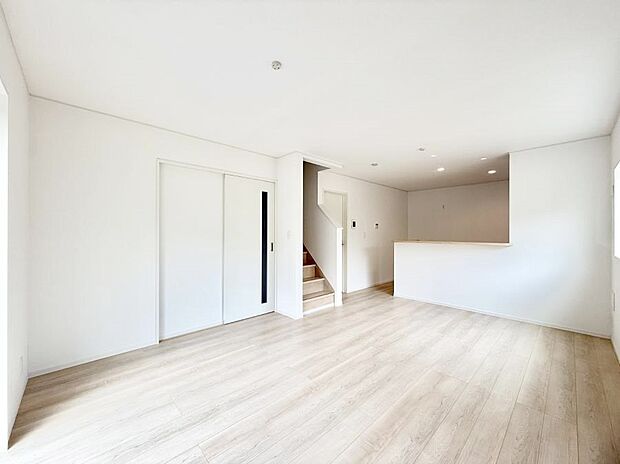 ■くつろぎと笑顔が集まる、心温まるリビング