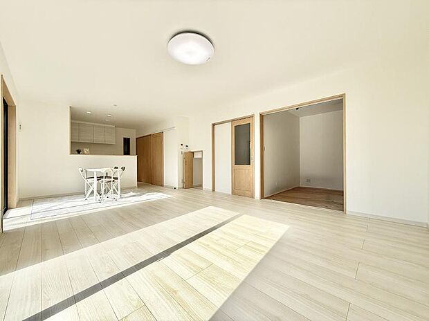 ■くつろぎと笑顔が集まる、心温まるリビング